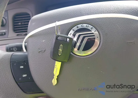 2007 Mercury Grand Marquis Gs z USA, uszkodzony, nr VIN 2MEFM74VX7X621916